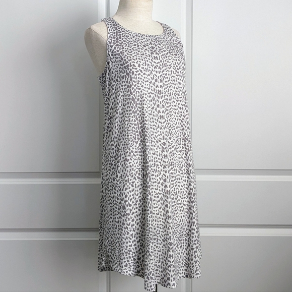 Room Service Sleep Shirt Chemise Sleeveless Animal Print Grey White M NWT - Picture 1 of 10